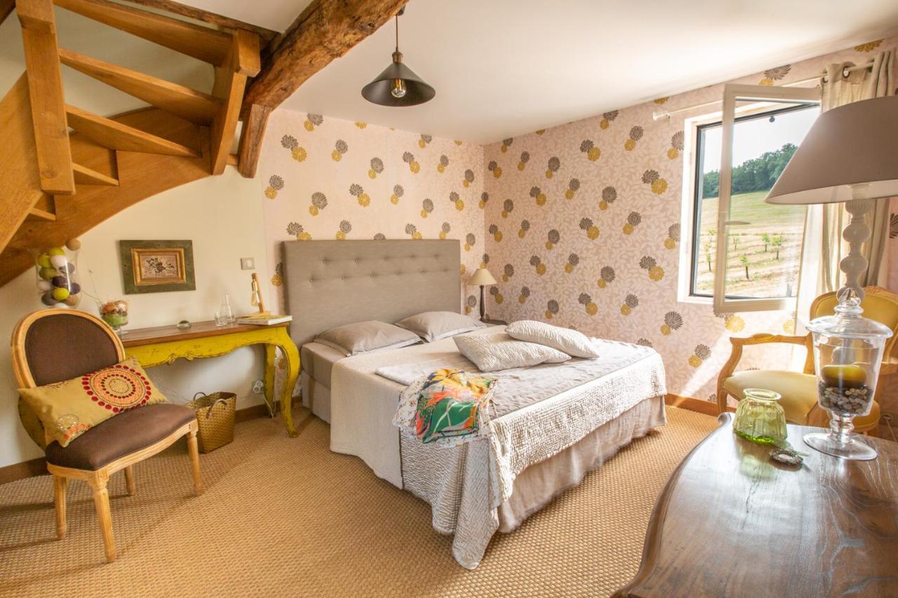 Maison D'Hotes La Maison De Leopold Terrasson Екстериор снимка