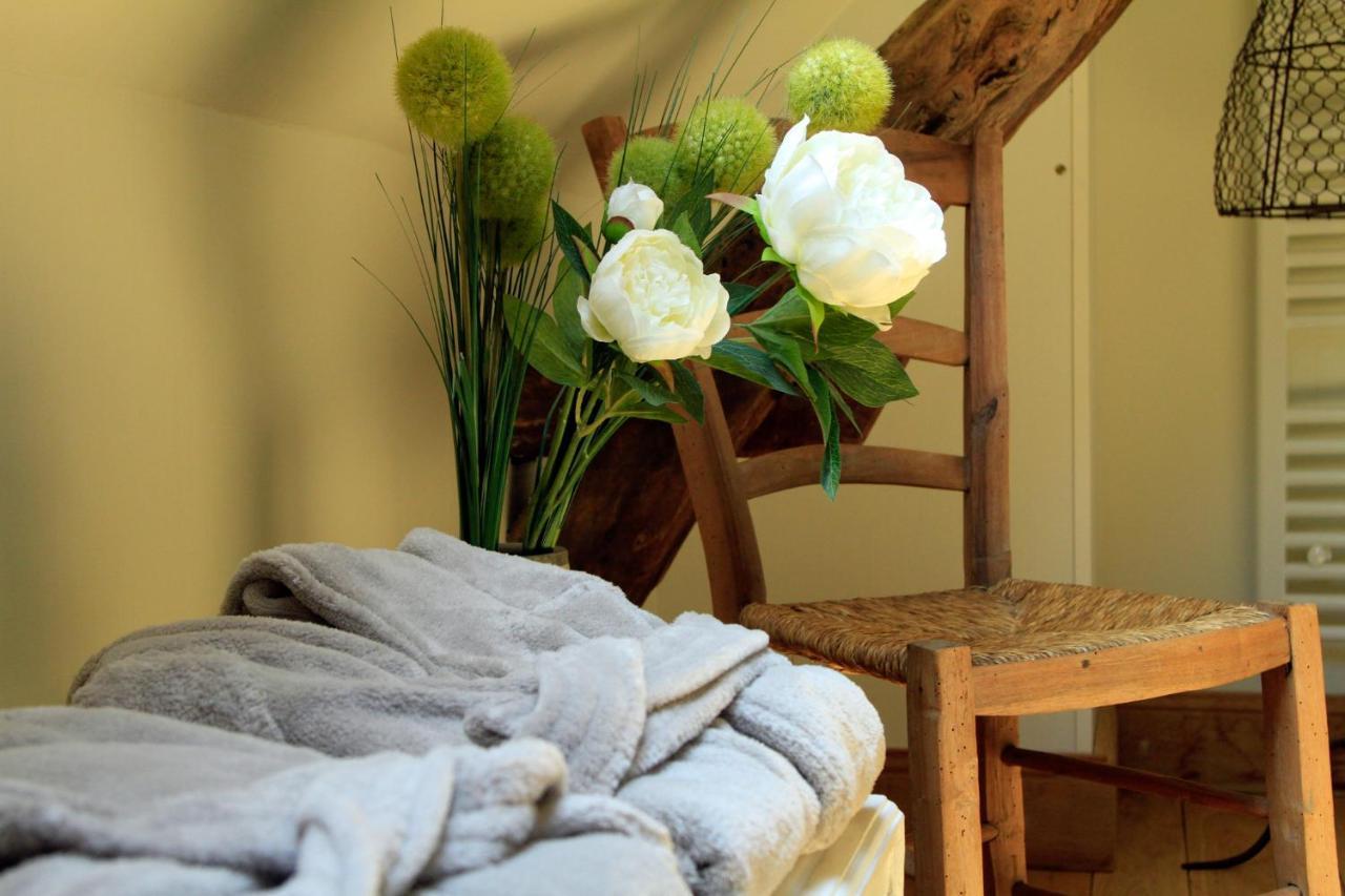 Maison D'Hotes La Maison De Leopold Terrasson Екстериор снимка